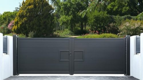 Portail battant Le choix de la menuiserie